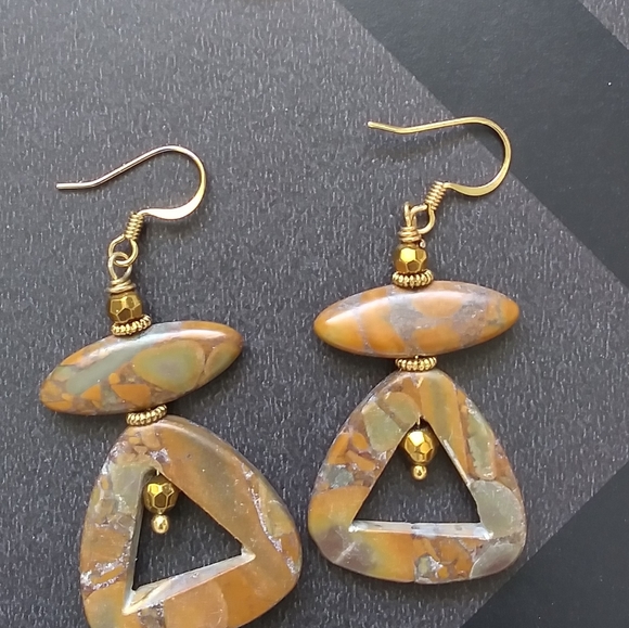 Necklace - Picture 5 of 6